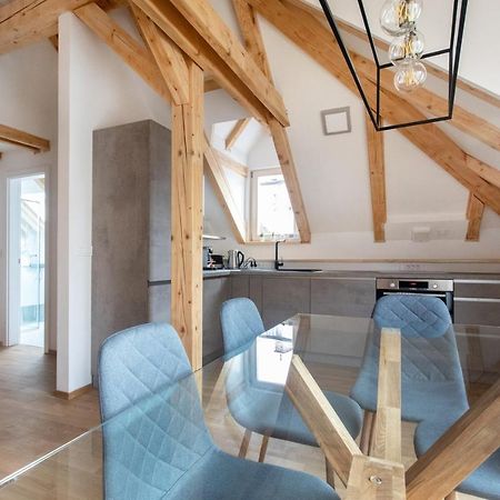 Bright & Spacious Loft In The Heart Of Old Town Ljubljana Exterior photo
